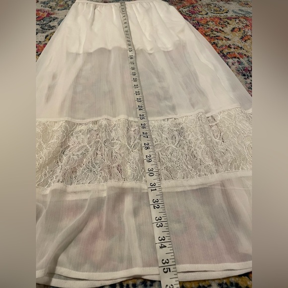 Hollister Lace Skirt - Picture 8 of 9